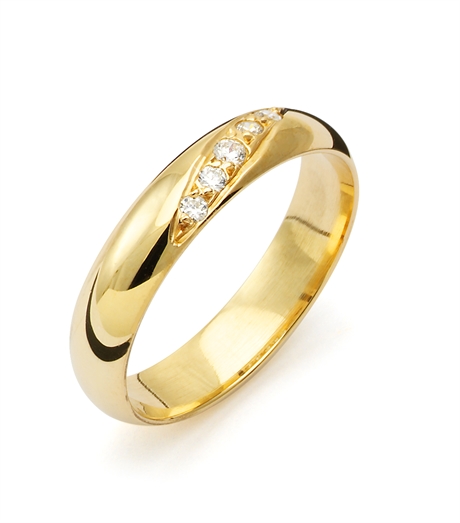 Vigselring från Flemming Uziel B008 18k guld med 5 diamanter på 0,007 ct. kvalite: WSI
